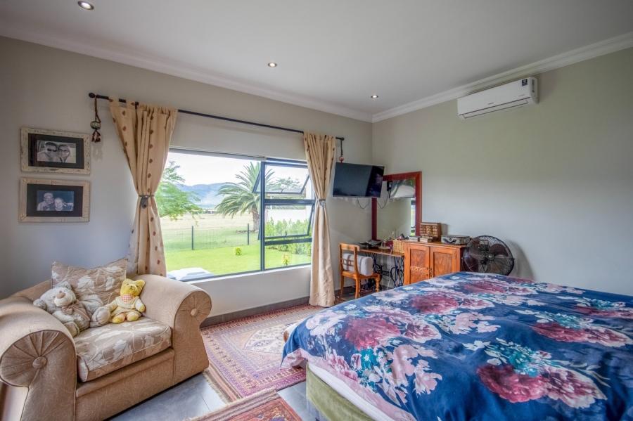 3 Bedroom Property for Sale in WestLake Country Safari Estate North West